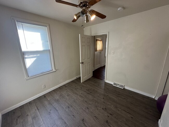 Photo - $950 - 2 Bed 1 Bath Home