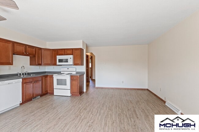 Photo - 527 Northridge Dr