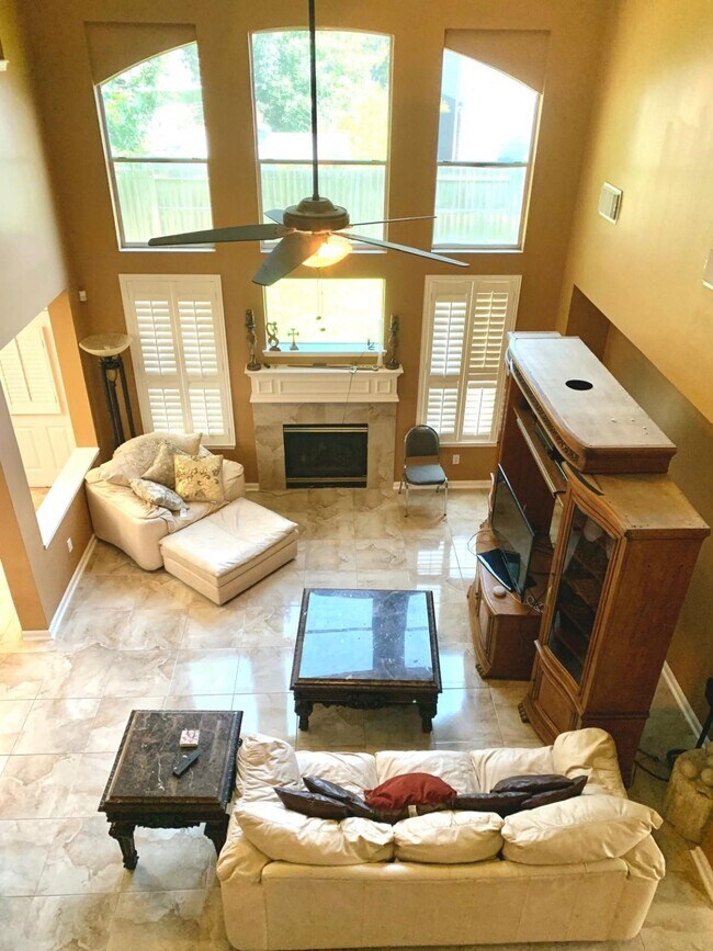 Building Photo - 16523 Terrace Hollow Ln Rental
