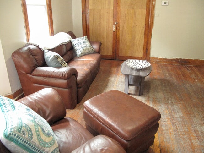 Photo - 308 Eddy St Unit 1