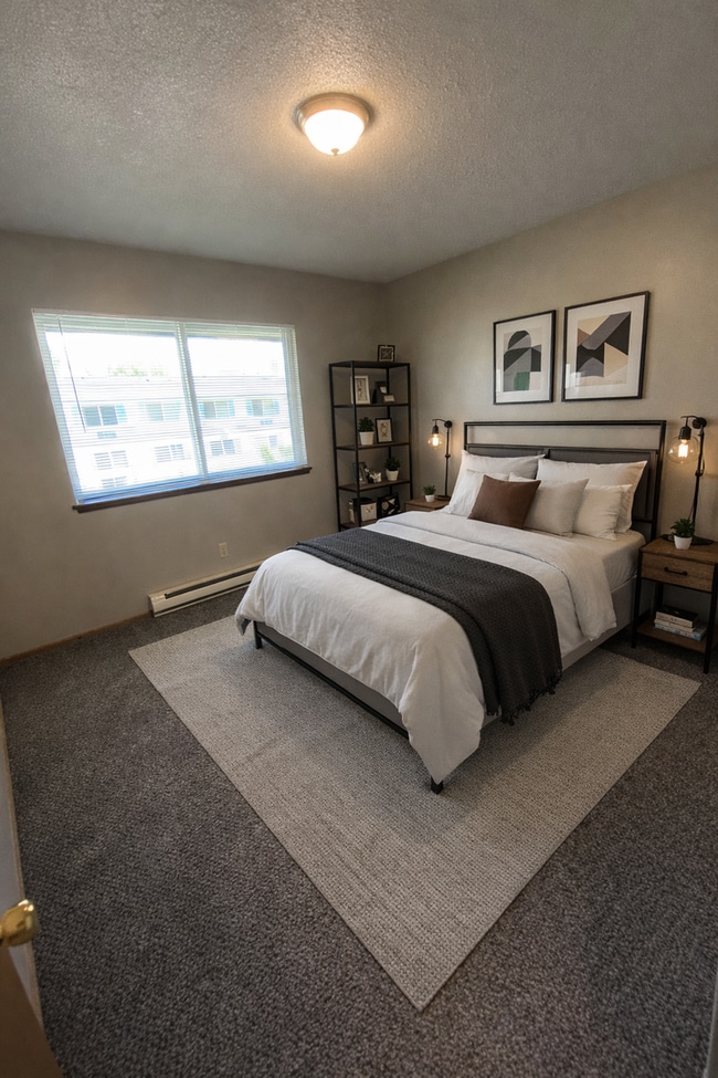 Photo - Attention Ellensburg: The Perfect Apartment Just Entered the Chat Unidad 15