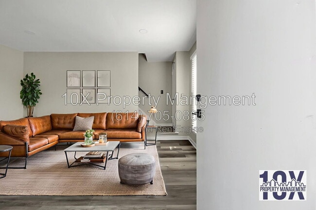 Photo - 1047 S James Rd