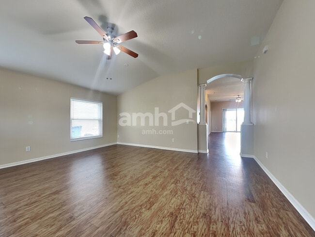 Photo - 4214 Hartford Lake Dr