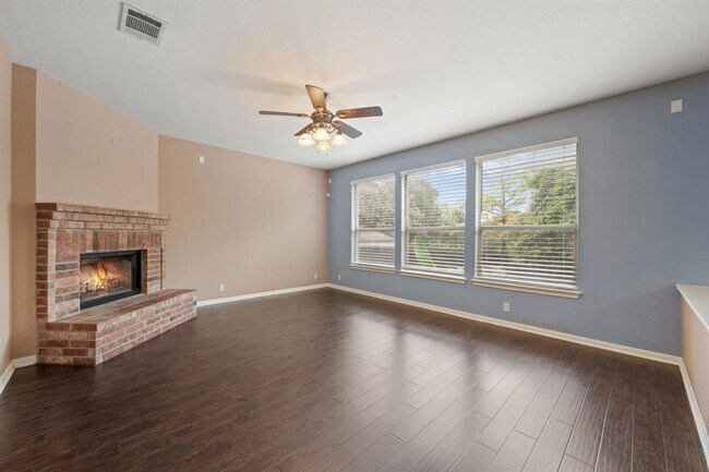Photo - 1006 Shadow Valley Cove