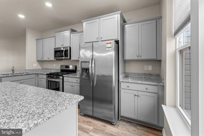 Photo - 2271 Kelston Pl