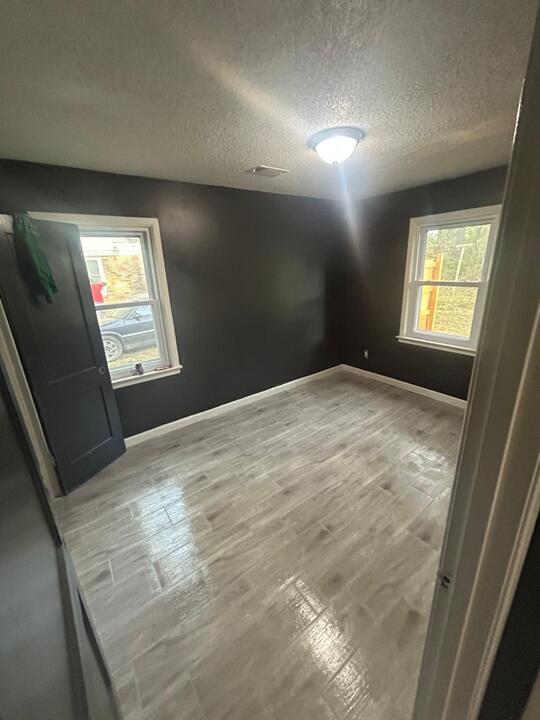 Photo - 2801 Alvin Ave