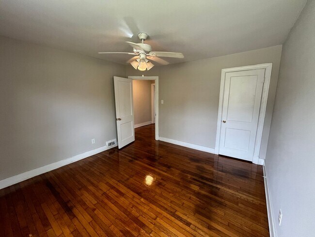 Photo - 3406 Cutshaw Ave Unit Cutshaw A (Down)