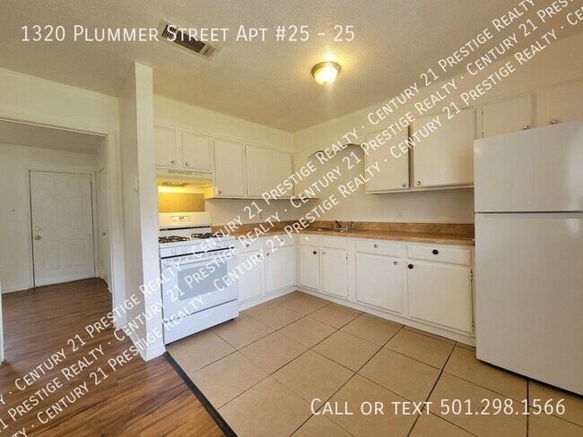Photo - 1320 Plummer St Unidad 25