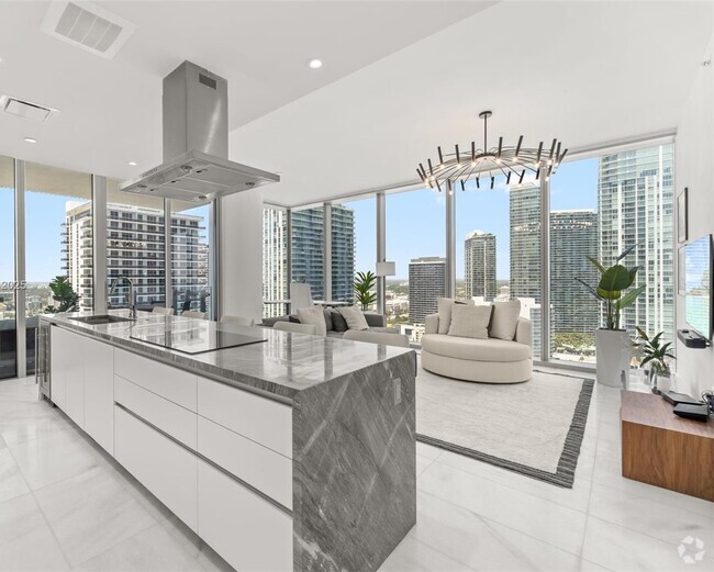 Building Photo - 700 NE 26th Ter Unit 2806 Rental