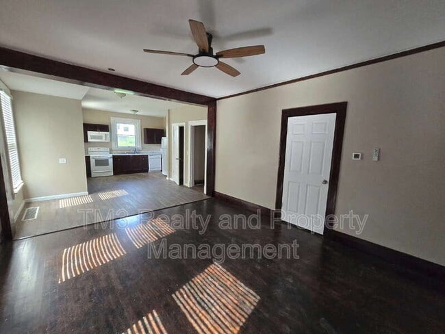 Photo - 302 Miami St