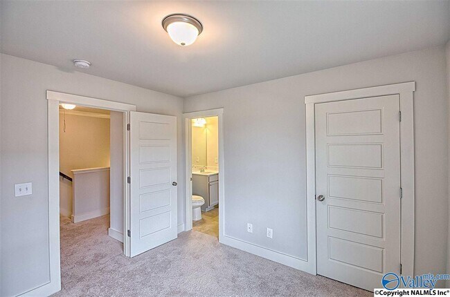 Photo - 7012 Derby Drive Southeast