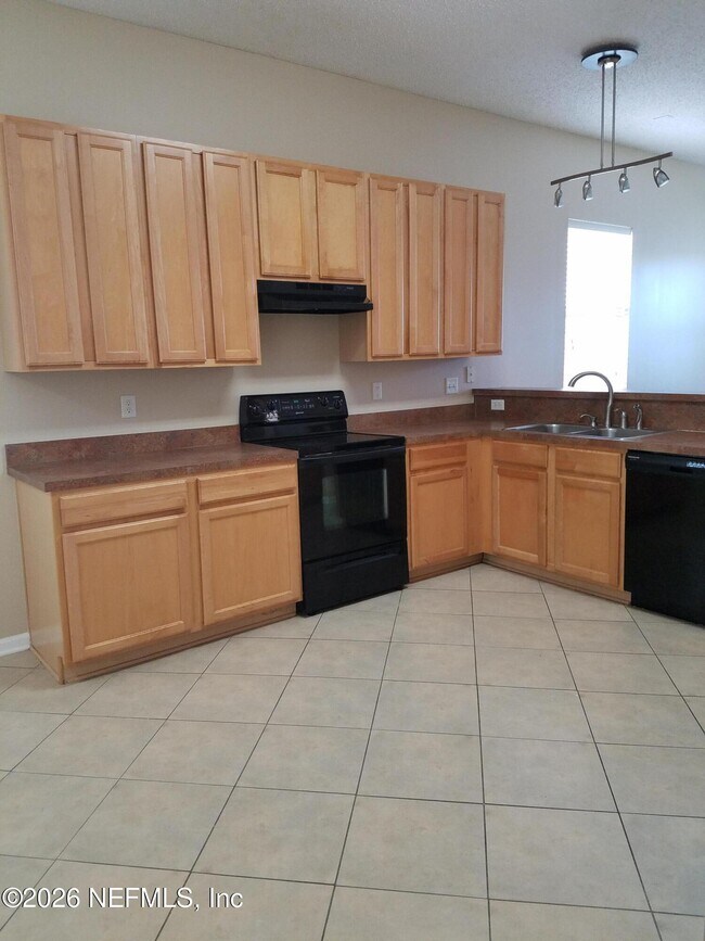 Photo - 1763 Hawkins Cove Dr E