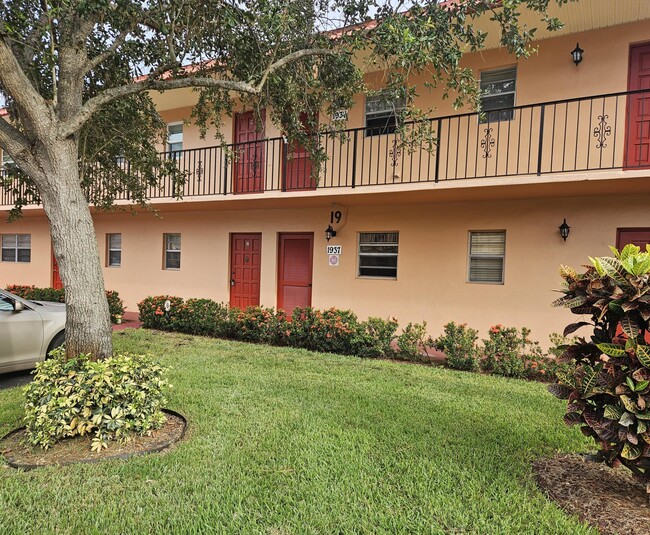 Photo - 1937 SW Palm City Rd Condominio Unidad C