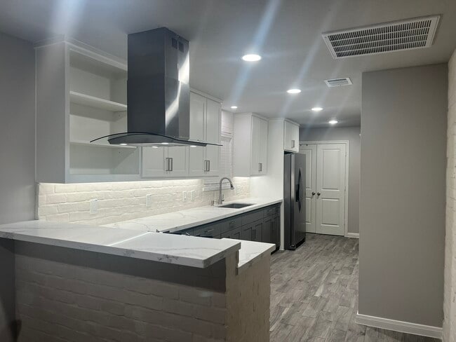 Photo - 2019 Munger St