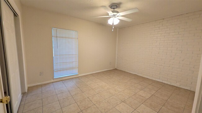 Photo - 7445 Cook Rd