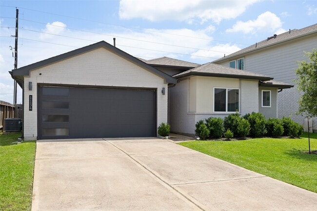 Photo - 1134 Della Ln