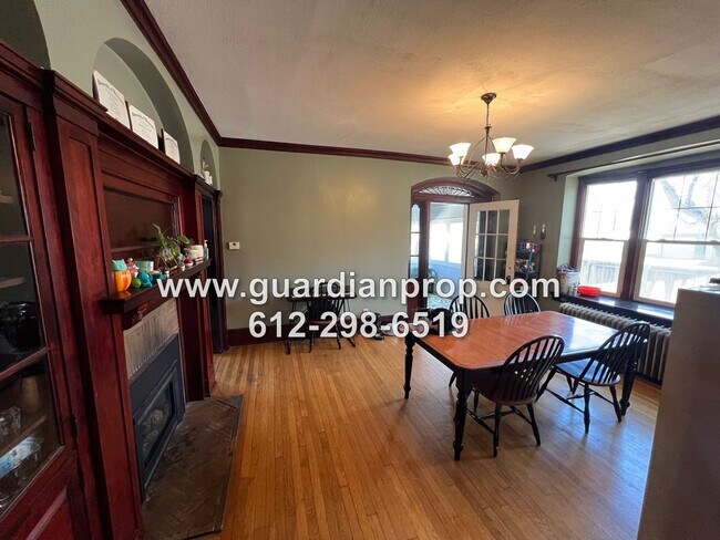 Photo - 625-627 Marshall Ave Unit 625 - Lower