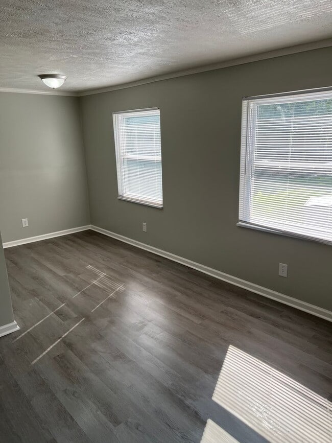 Photo - Live in Comfort at Evergreen Apartments in...