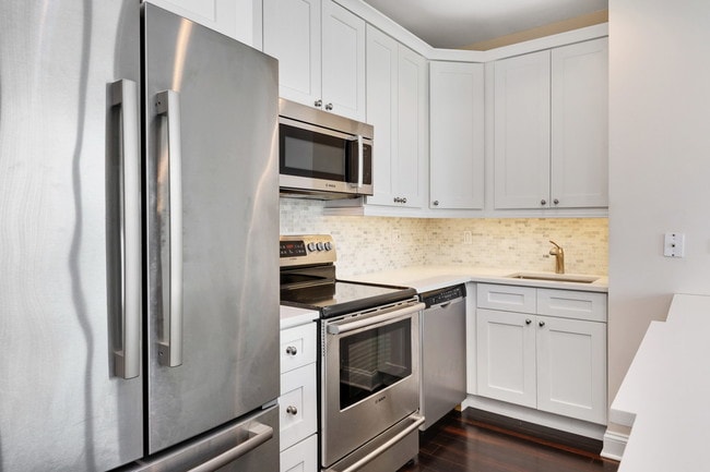 Photo - 501 N Clinton St Unit 901