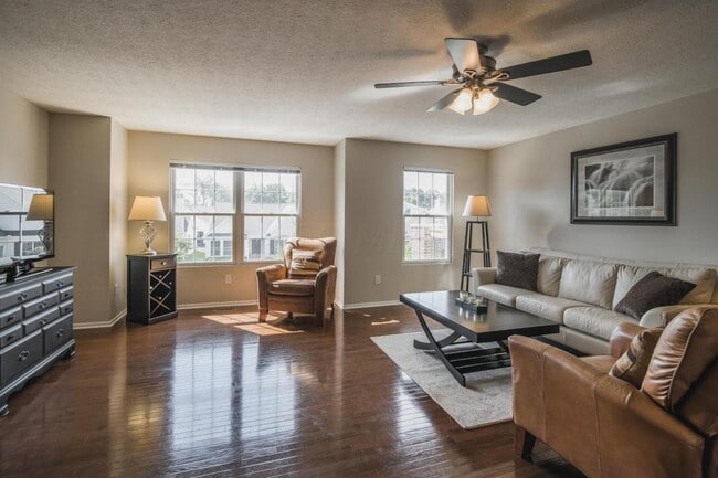 Building Photo - 6014 Turnwood Dr Unit 6014