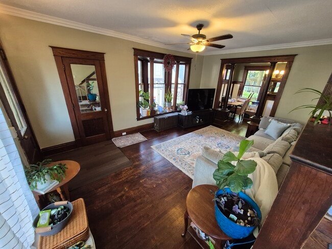 Building Photo - 906 Fairmount St SE