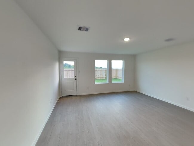 Photo - 421 Texas Pecan Dr