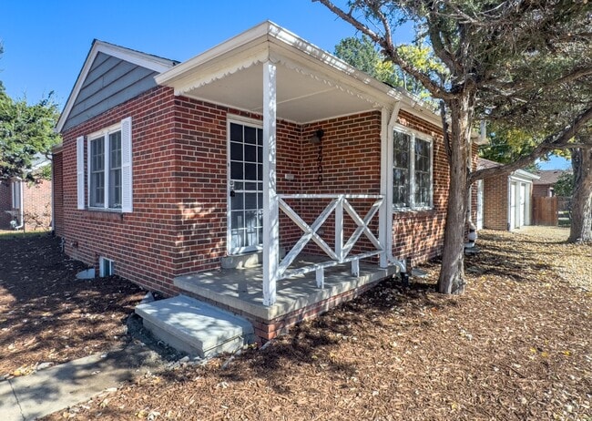 Photo - Spacious 5-Bedroom Gem on Locust Street – ...