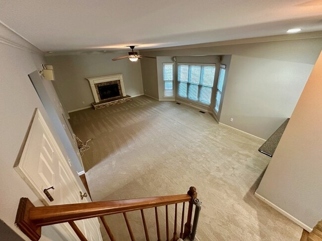 Photo - 570 Castle Ridge Dr