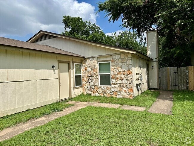 Building Photo - 12603 Turtle Rock Rd Rental