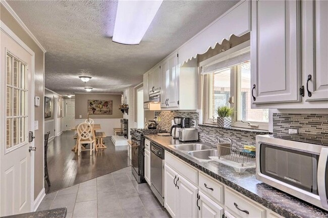 Photo - 6207 Moss Dr