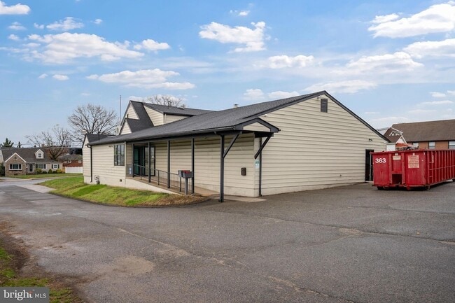 Photo - 7917 Wise Ave