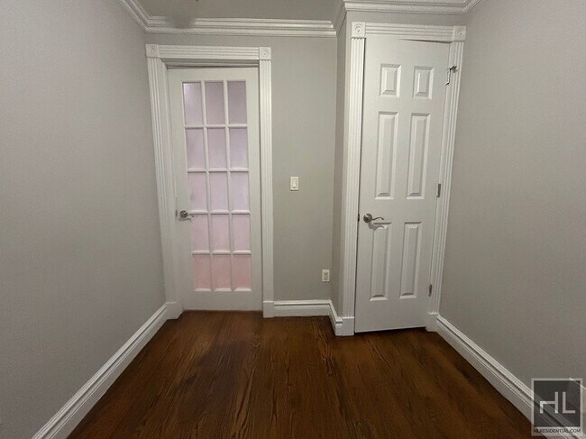 Photo - East 25th Street Unidad B