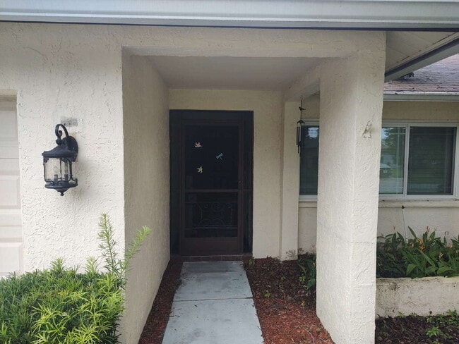 Photo - "Fully Furnished 2-Bedroom 2 Full Baths in New Port Richey – Your Perfect Retreat Awaits!"