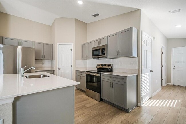 Photo - 1345 Derry Ave