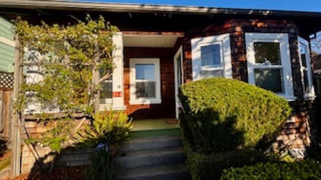 Photo - Classic Santa Cruz Beach Bungalow Near Harbor & Seabright Beach