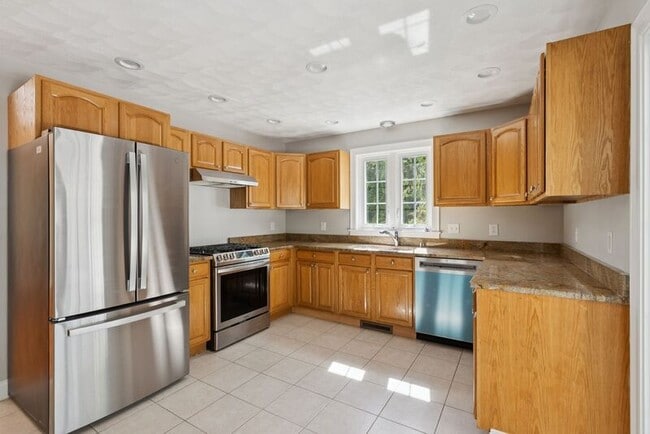 Building Photo - 16 Blacksmith Rd Rental