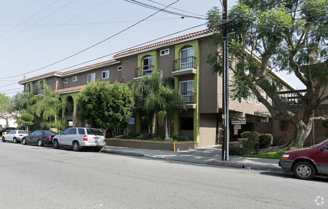 Building Photo - CORDARY 2