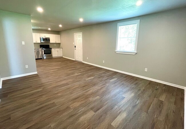 Photo - 2618 Rosalee St