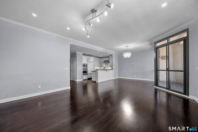 Photo - 100 Parrott Drive Unit 1106