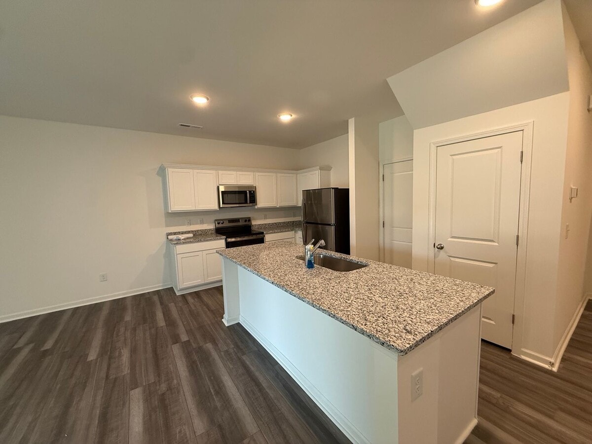Photo - 3513 Walker Dr Unit C