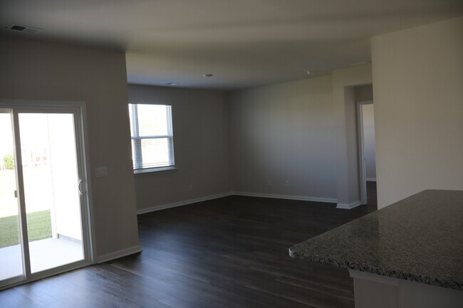 Photo - 1099 Flintshire Dr