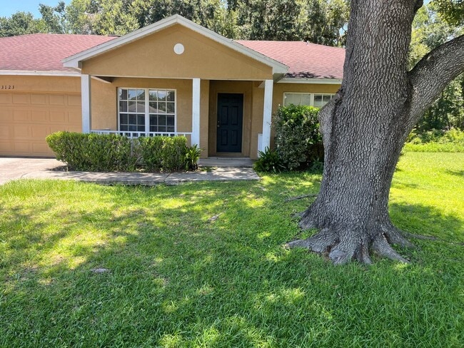 Building Photo - North Lakeland Rental