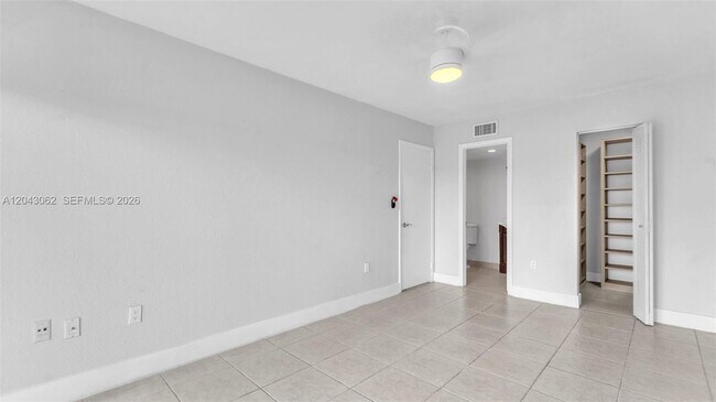 Photo - 10755 SW 108th Ave Unit 304