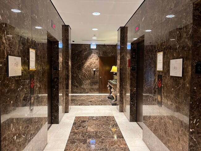 Photo - 10 E Ontario St Unit 1109