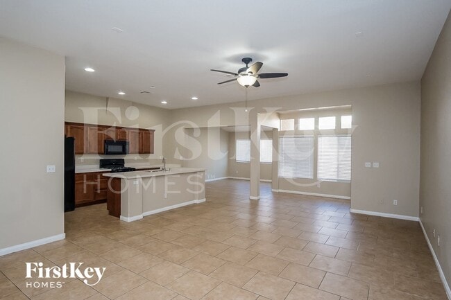 3327 Kaniksu Ct