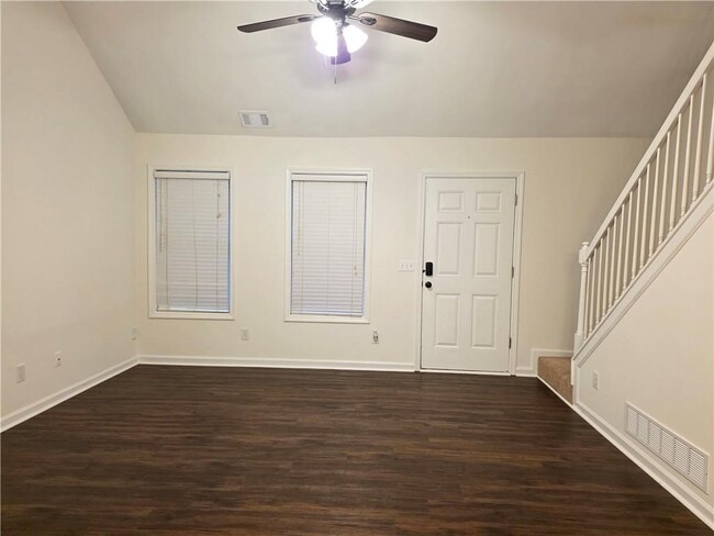 Photo - 172 Stoneforest Dr