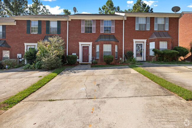 Building Photo - 5735 Windfall Ln Rental