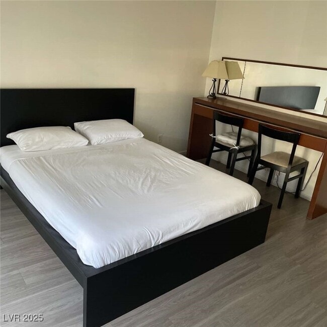 Photo - 4650 Koval Ln