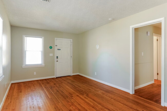 Photo - 237 Garden Ln