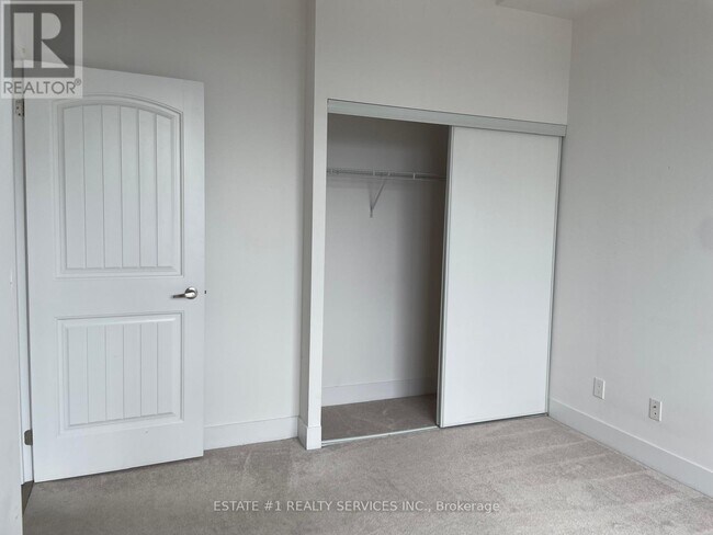 Photo - 7 Kenaston Gardens Unit 812